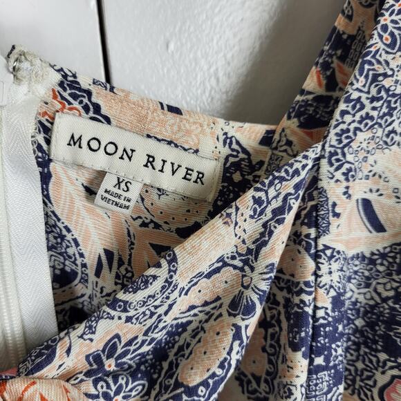 Anthropologie x Moon River Puff Sleeve Boho Cottagecore Lined Midi Dress - Picture 6 of 9